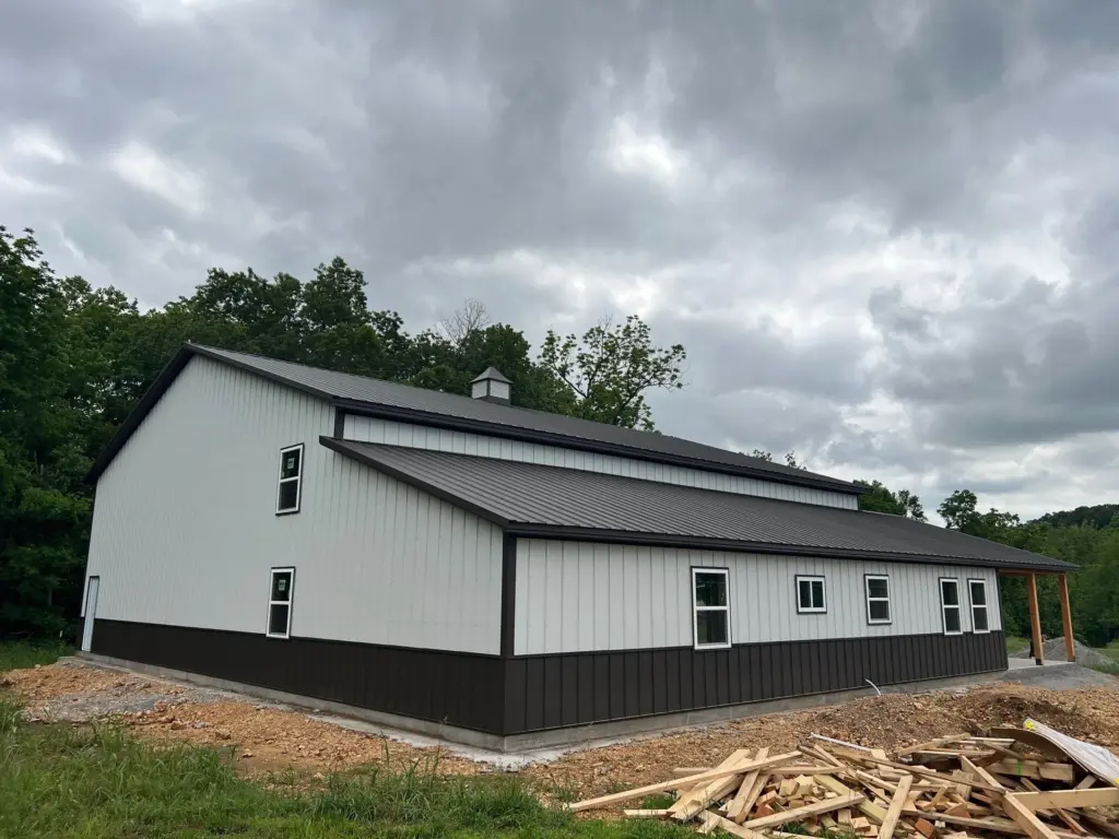 Backs side of shop house built by Yutzy Construction in Arkansas